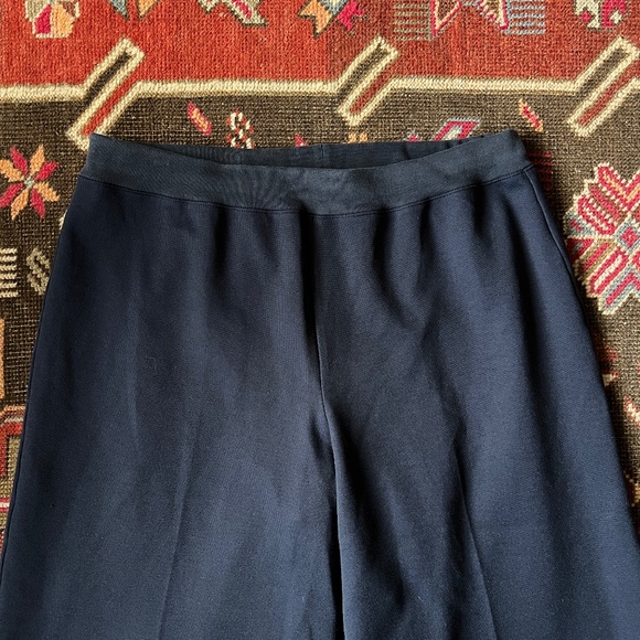 St. John Stretch Knit Wide-Leg Navy Pants Size Large - Picture 2 of 6